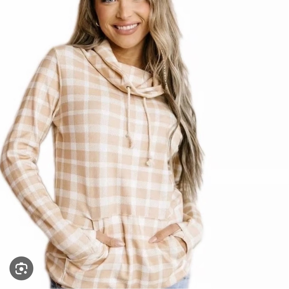 AMPERSAND AVE Tan and White Hoodie